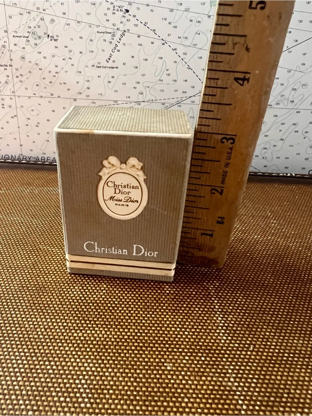 Vintage Christian Dior Miss Dior Paris 1/2 FL.OZ Perfume With Box - Picture 3 of 12